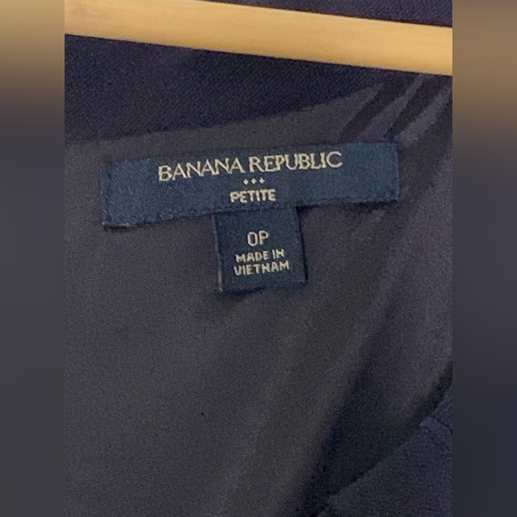 Banana Republic - Navy Sleeveless Midi Dress With Front Ruffle Detail - 0 Petite - Picture 7 of 8